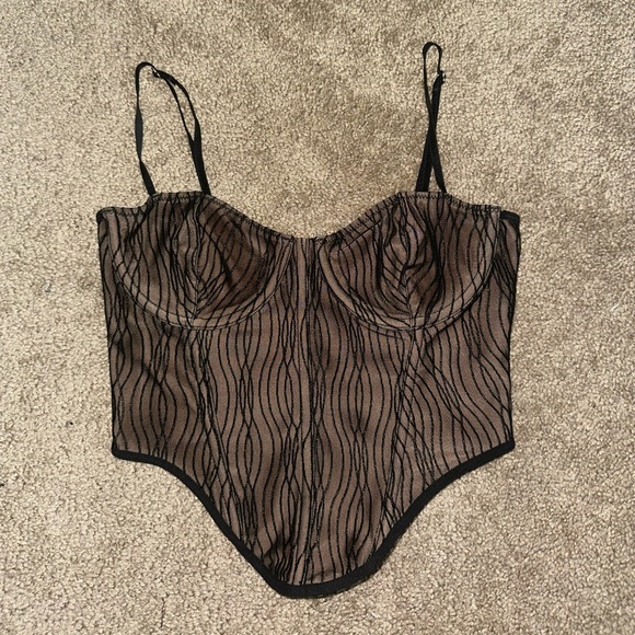 EUC White Fox Boutique Top - Picture 1 of 3